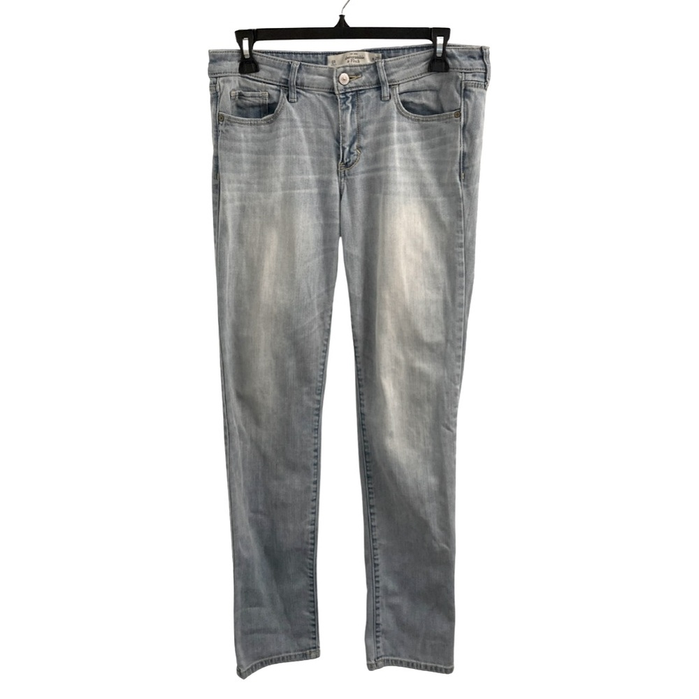 Abercrombie & Fitch Light Wash Straight Jeans Size 6R